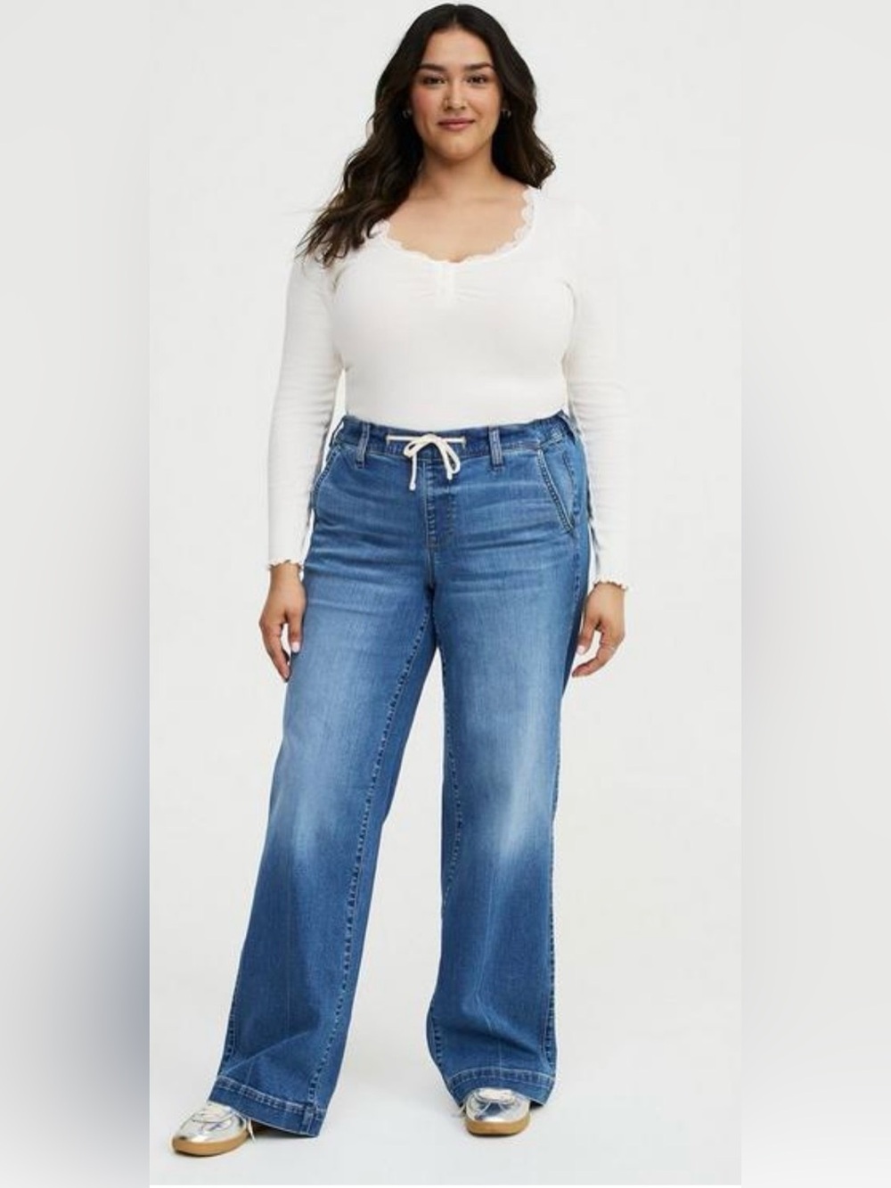 Torrid Weekend Wide Leg Jeans Size 3 22/24 Mid Rise Pull On Drawstring